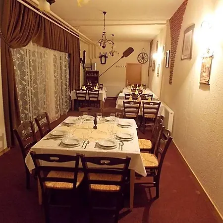 Stari Tisler Casa de hóspedes 3*