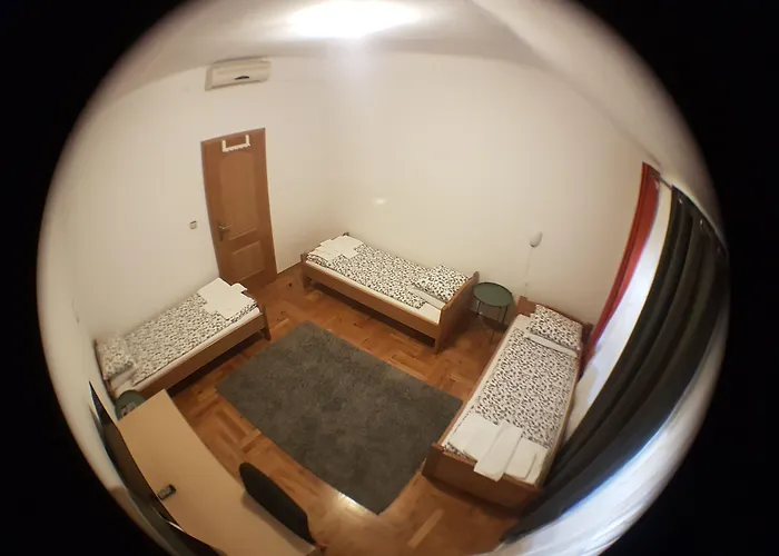 Stari Tisler 3* Lubiana